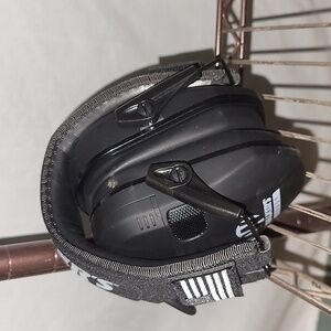 Noise damping headset